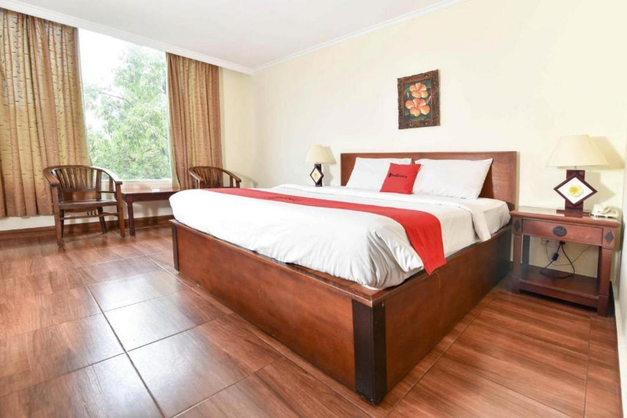 מלון קוטה לומבוק Reddoorz @ Raya Kuta מראה חיצוני תמונה